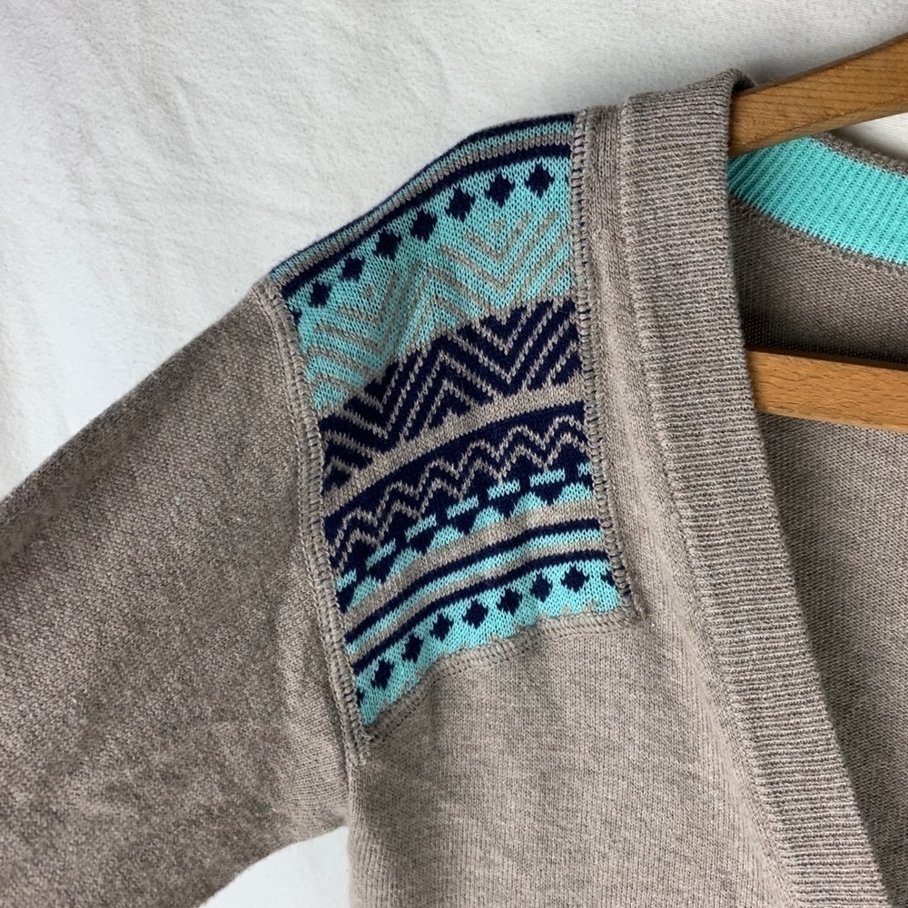 Shrinking Violet Gray Aztec Cardigan - Picture 4 of 4
